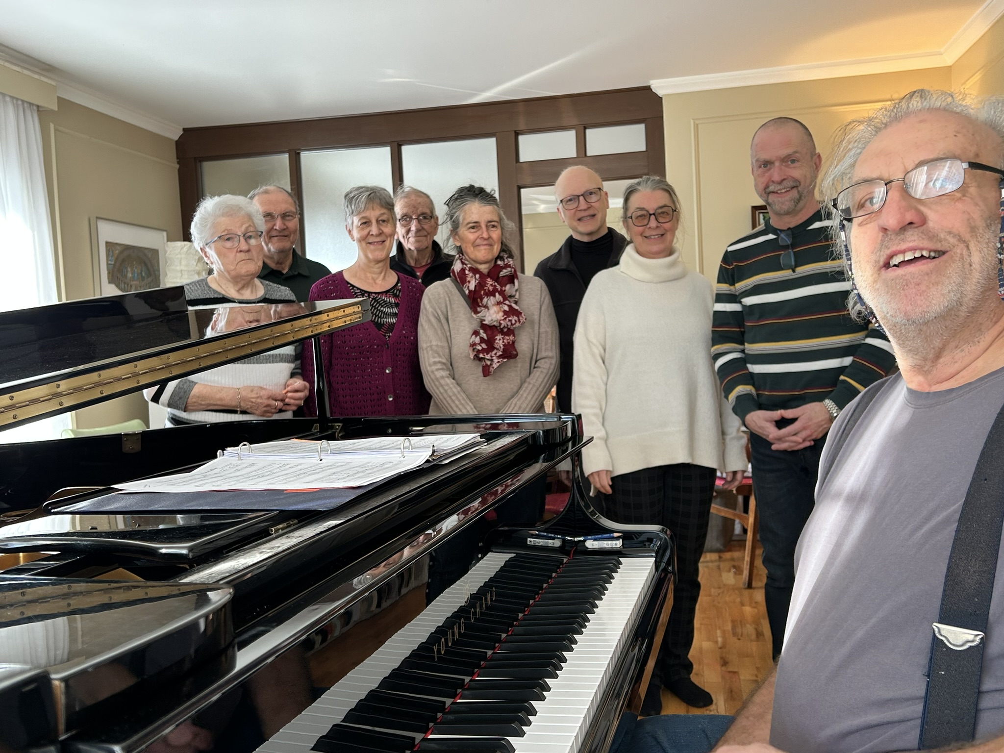 Le groupe de choriste r&eacute;unis par Robert Tanguay et Martin Fillion
